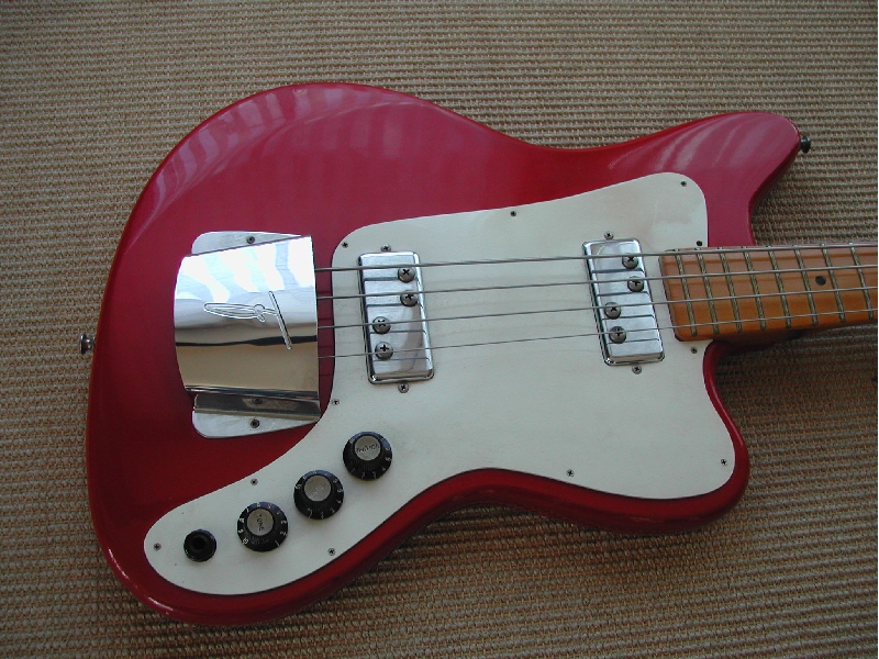 Framus-Strato-Bass-03